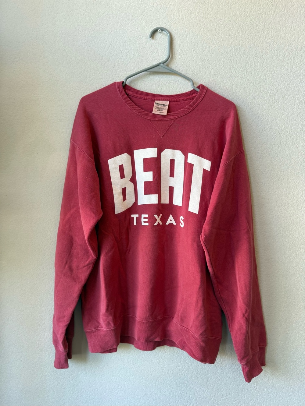 Red Crewneck Sweatshirt - BEAT TEXAS
